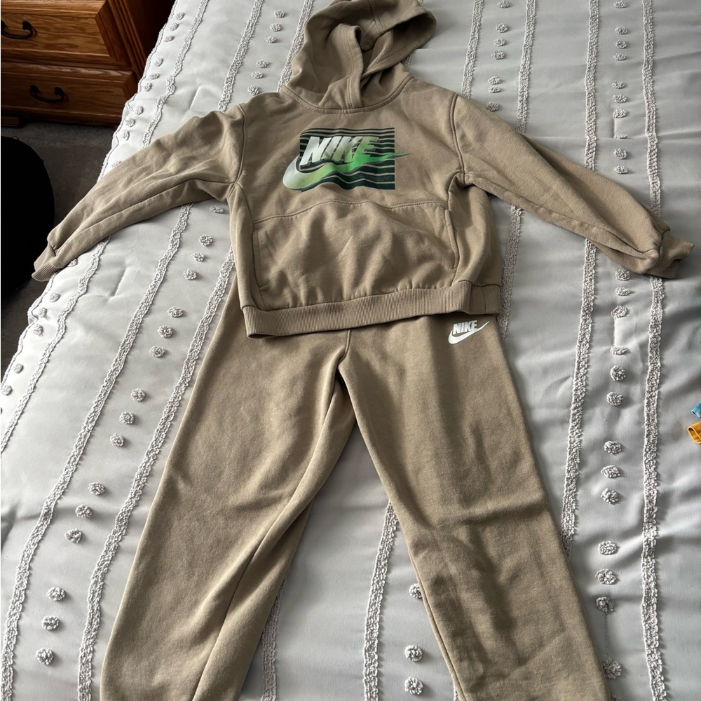 Nike Kids Khaki Sweatpants
